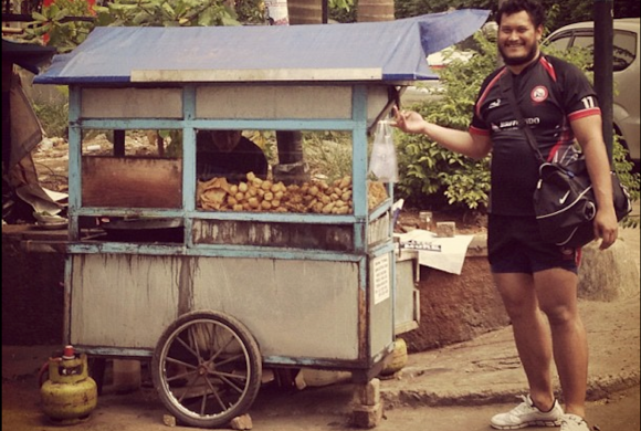 Makanan Tepat bagi Pemain Rugby yang Mudah Didapatkan di Indonesia Makanan Tepat bagi Pemain Rugby yang Mudah Didapatkan di Indonesia