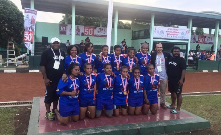 tim-putri-rugby-papua-2016-768x470